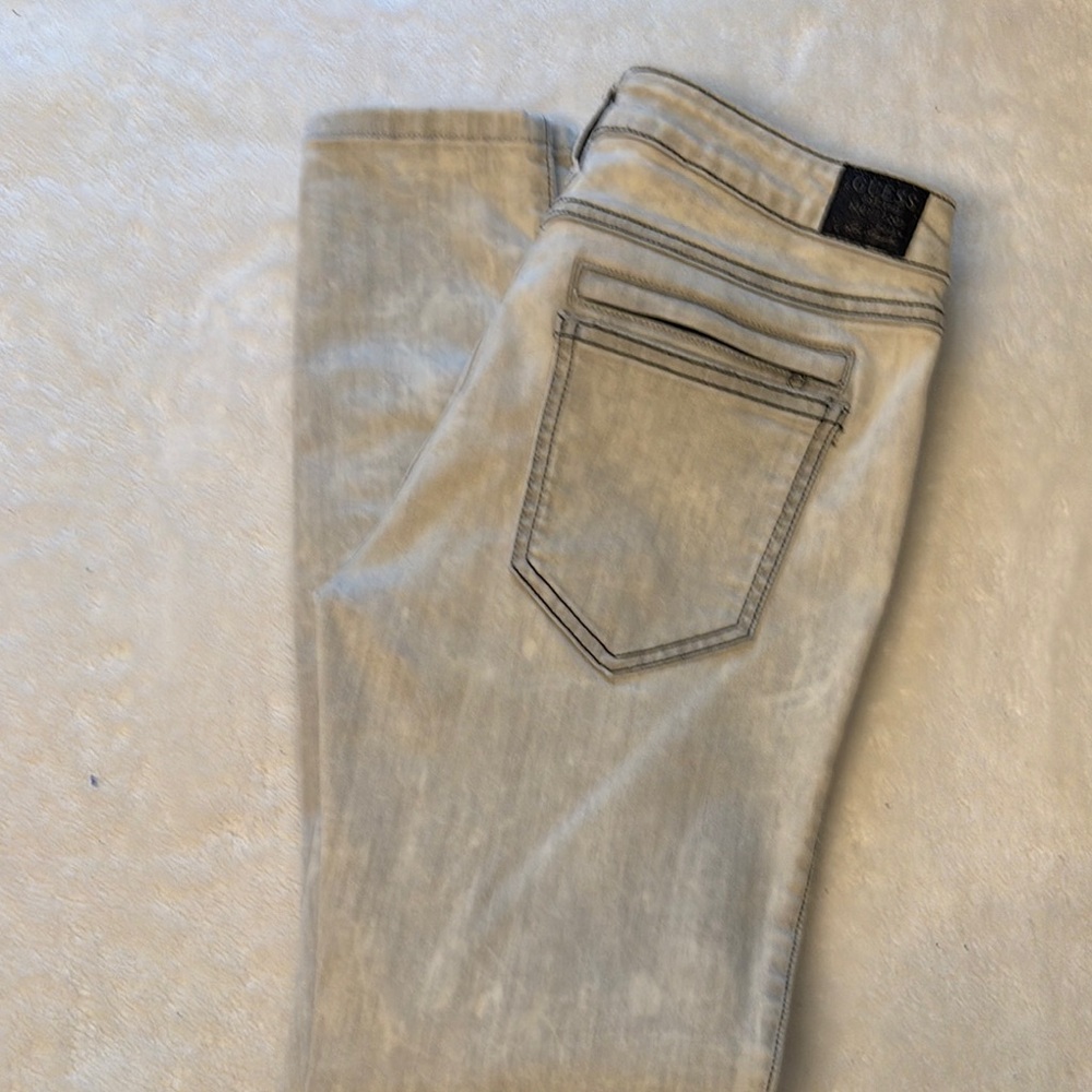 Guess Light Wash Jeans